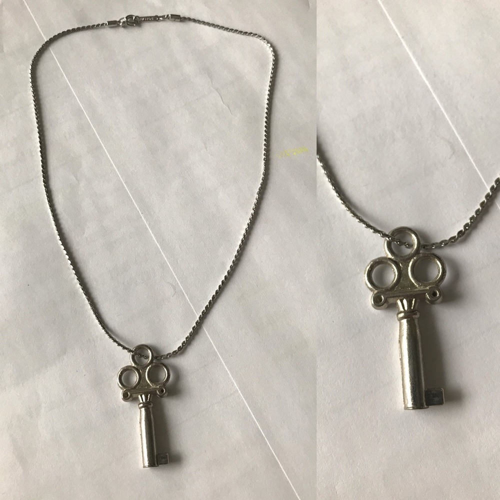 Key necklace - Picture 2 of 3